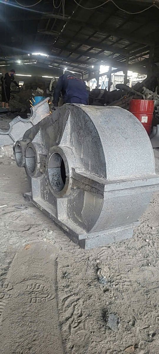 Vỏ hộp số bằng thép